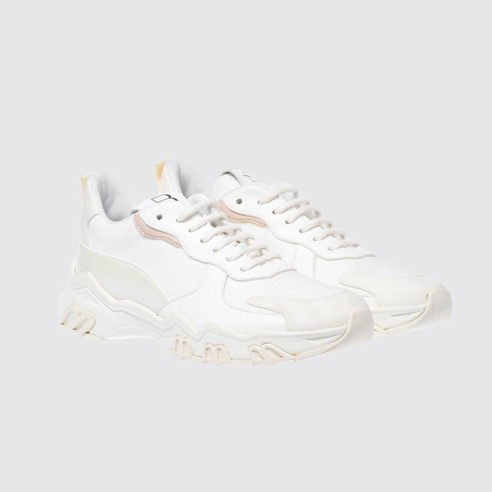 
                  
                    Trainers in cream eco-leather
                  
                