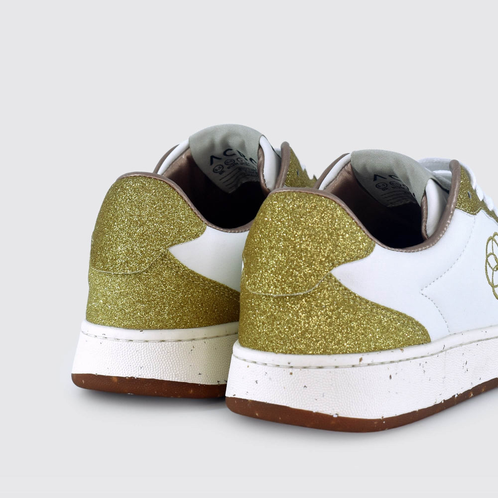 
                  
                    New - Evergreen Flower White Gold Shoes
                  
                