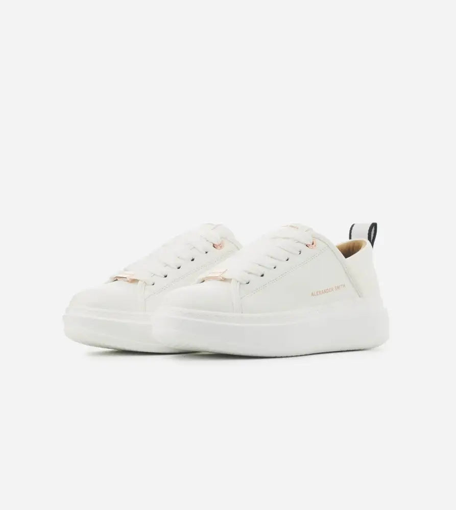 
                  
                    Eco Wembley Woman Total White Shoes
                  
                