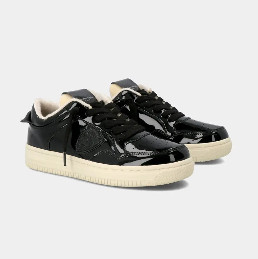 Lyon Low Vernies Noir Shoes