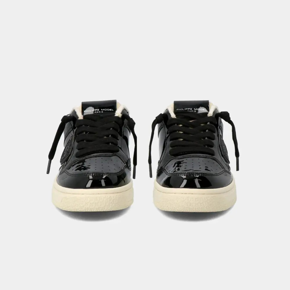 
                  
                    Lyon Low Vernies Noir Shoes
                  
                